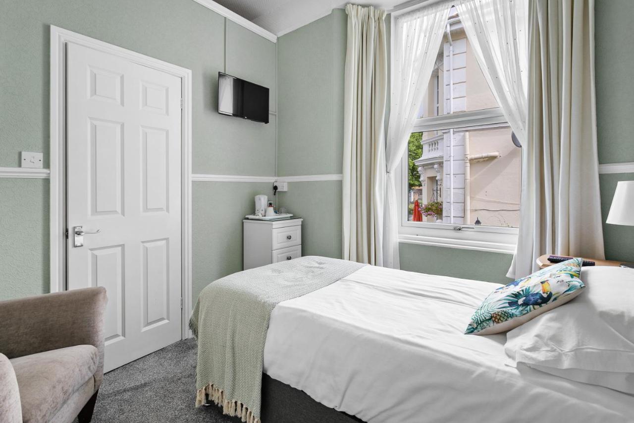 Bed and Breakfast The Netley Торкі Номер фото